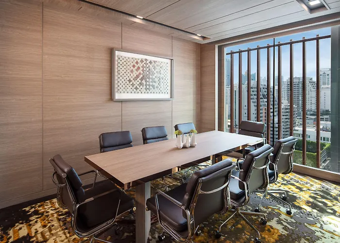 Solitaire Sukhumvit 11 By Kingston Hotel 4*