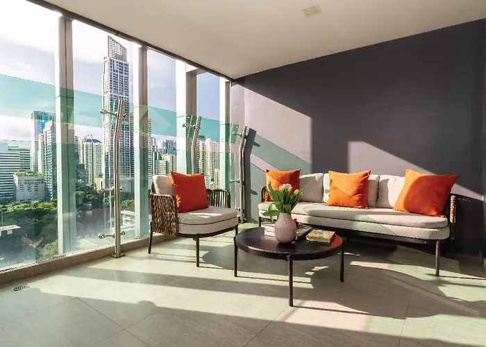 Solitaire Sukhumvit 11 By Kingston מלון