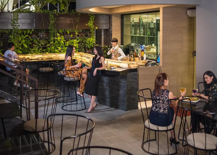 Solitaire Sukhumvit 11 By Kingston מלון