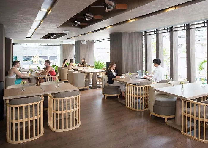 Solitaire Sukhumvit 11 By Kingston Hotel
